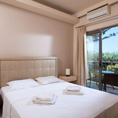 Hotel Oasis Beach (Adults Only) Аниссарас Экстерьер фото