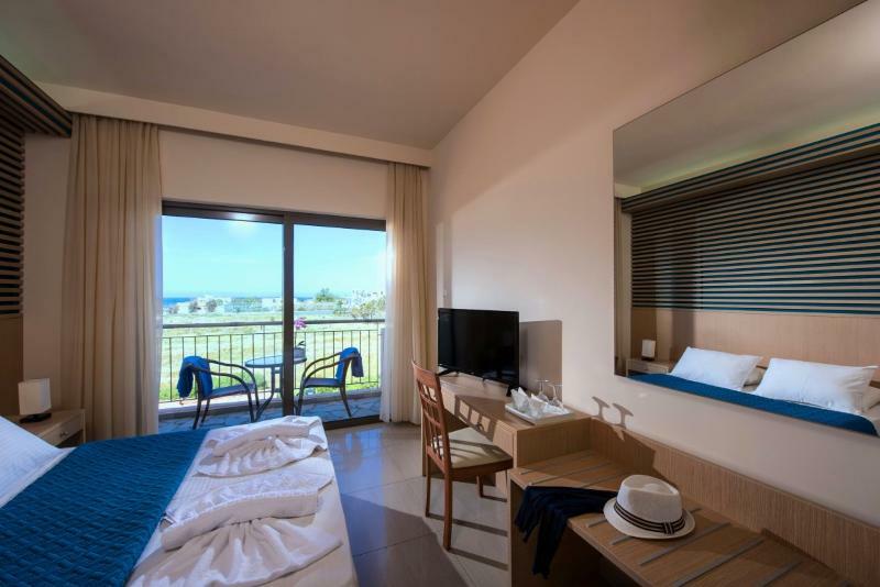 Hotel Oasis Beach (Adults Only) Аниссарас Экстерьер фото
