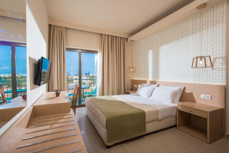 Hotel Oasis Beach (Adults Only) Аниссарас Экстерьер фото