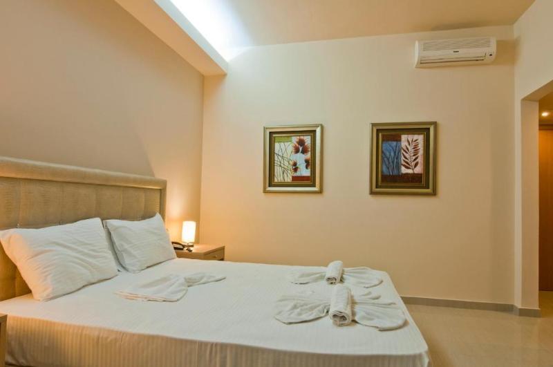 Hotel Oasis Beach (Adults Only) Аниссарас Экстерьер фото